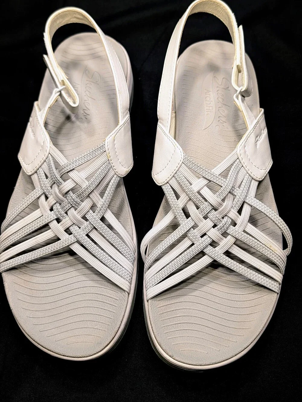 Skechers Arch Fit Women’s Sandals Size 11 White Gray Strappy Slingback
